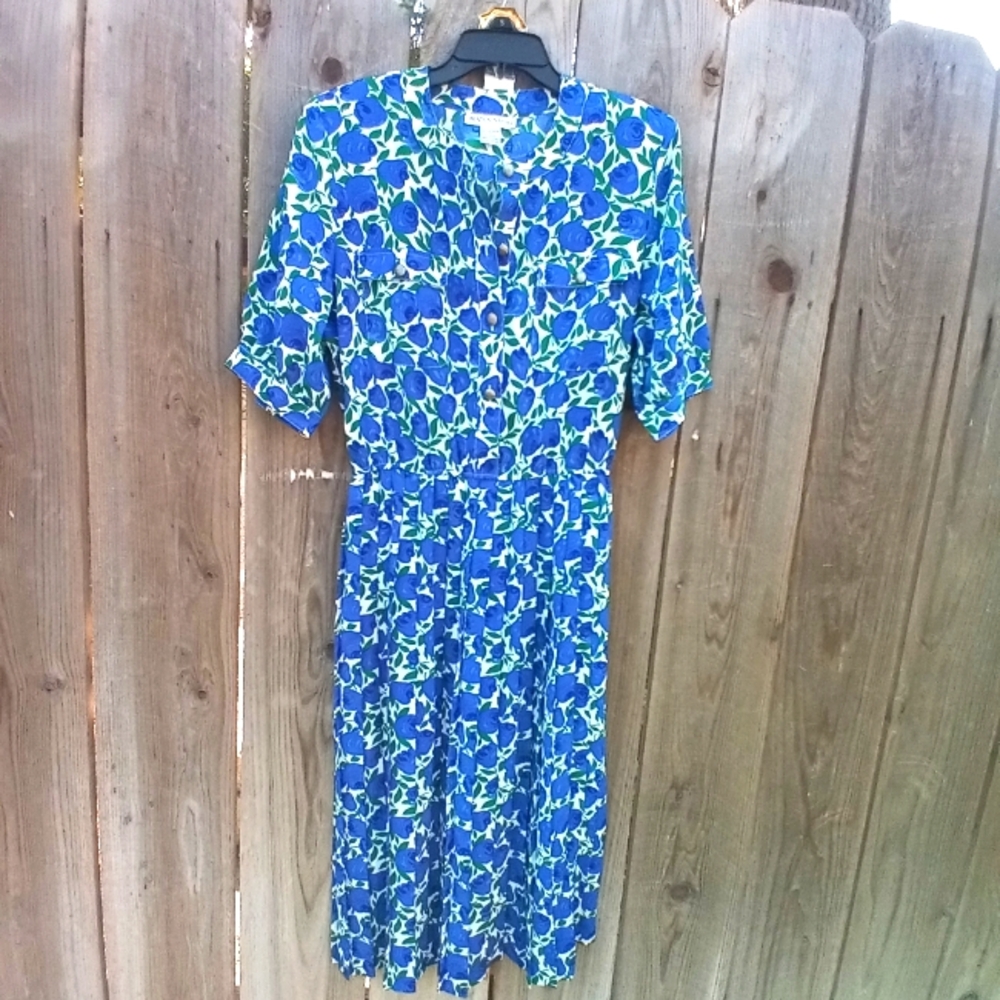 Hana Sung Dress Womens Sz 14 Blue Floral Rose Pullover 4 Button Top Closure Belt